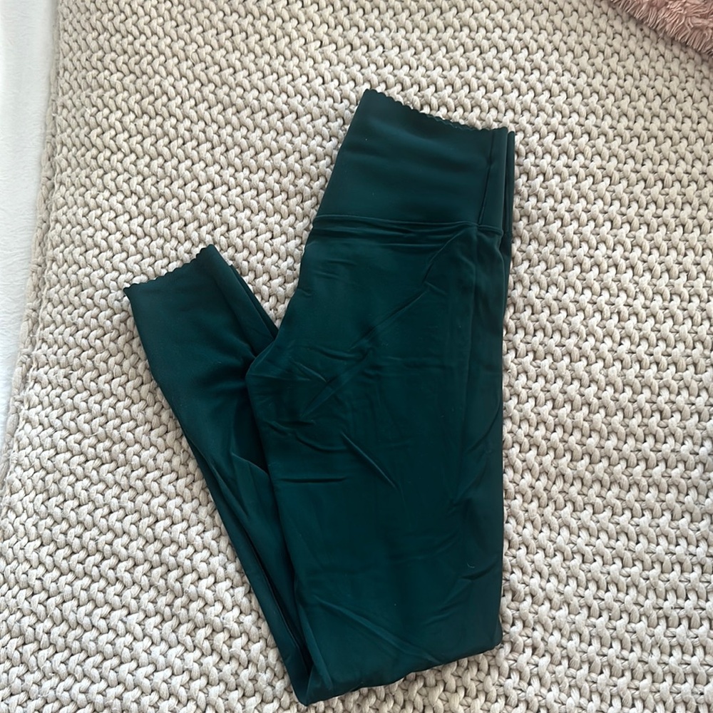 Aerie Offline Leggings - scallop detail
